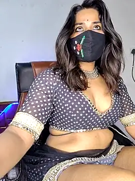 Snapshot of Black-Pearll chatting on March 2025 06:17:02 PM Black-Pearll online show from March 2025 06:17:02 PM