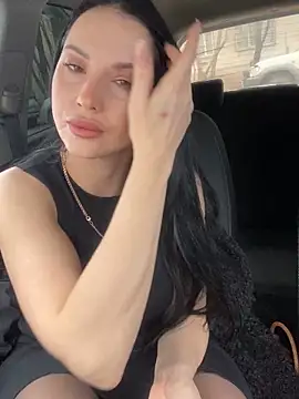 Snapshot of Roxana-Sexy chatting on January 2026 04:51:02 AM Roxana-Sexy online show from January 2026 04:51:02 AM