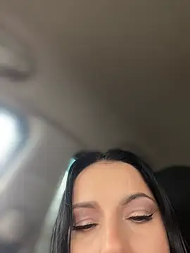 Snapshot of Roxana-Sexy chatting on February 2026 06:26:01 AM Roxana-Sexy online show from February 2026 06:26:01 AM