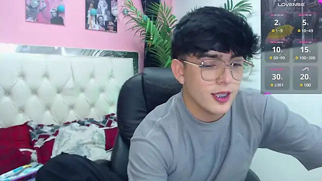 nolan twink1 online show from March 2025 06:47:01 PM