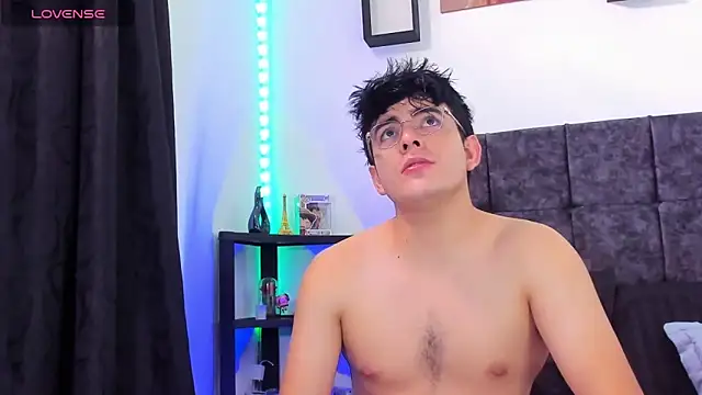 nolan twink1 online show from April 2026 05:39:01 PM