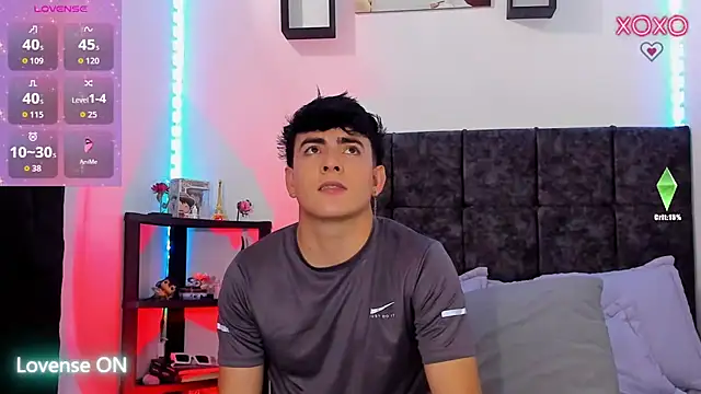 Snapshot of nolan_twink1 chatting on February 2026 05:53:02 PM nolan twink1 online show from February 2026 05:53:02 PM