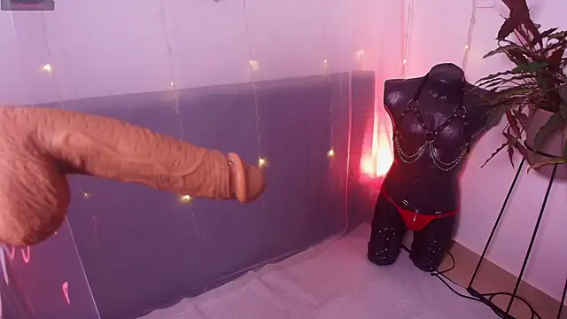 tatiana monroe online show from February 2026 04:51:02 PM