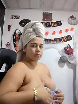 LaurenWelly  online show from November 2025 09:18:01 PM