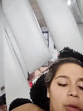 LaurenWelly  online show from December 2025 04:12:02 AM