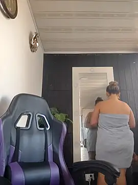 LaurenWelly  online show from March 2026 09:10:01 PM