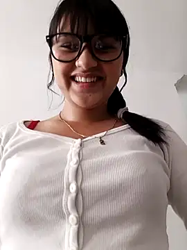 Snapshot of Nicky-7 chatting on February 2026 05:32:01 PM Nicky-7 online show from February 2026 05:32:01 PM