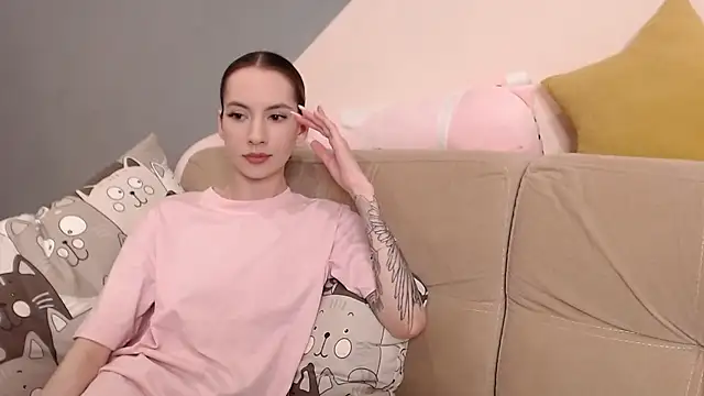 AmbrielHailey online show from May 2026 01:36:01 PM