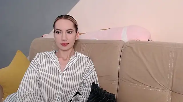 AmbrielHailey online show from October 2025 01:22:02 PM