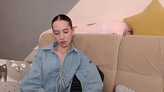 AmbrielHailey online show from July 2026 12:05:02 PM