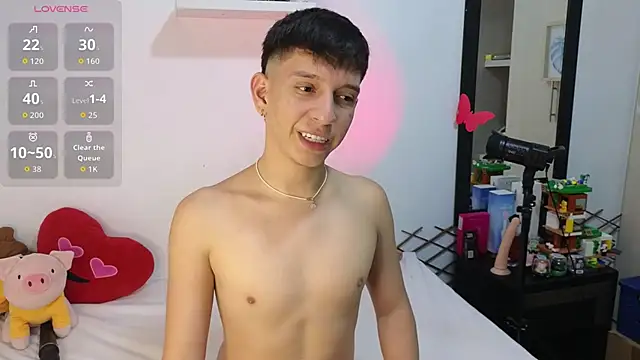 milky  boy  online show from March 2026 09:52:02 PM