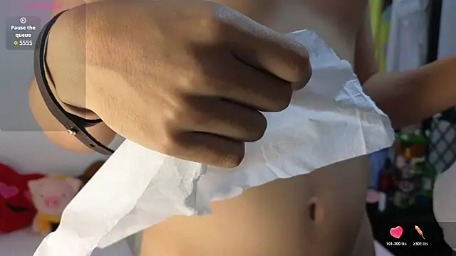 milky  boy  online show from November 2025 05:17:02 AM