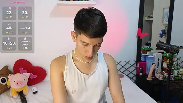 milky  boy  online show from February 2026 04:52:02 AM