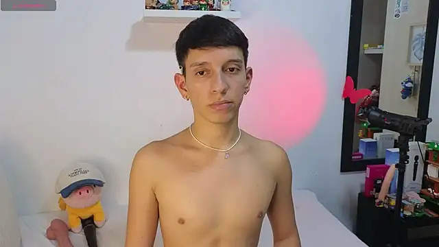 milky  boy  online show from May 2026 01:32:01 AM