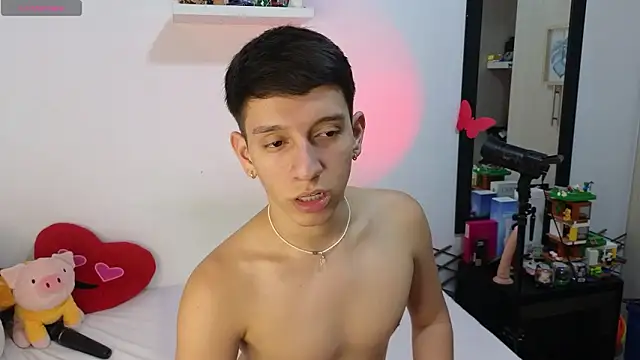 milky  boy  online show from March 2026 10:33:02 PM