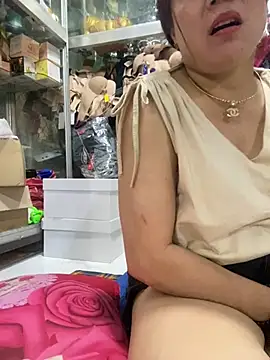 Snapshot of Cesywet chatting on March 2025 03:10:02 AM Cesywet online show from March 2025 03:10:02 AM