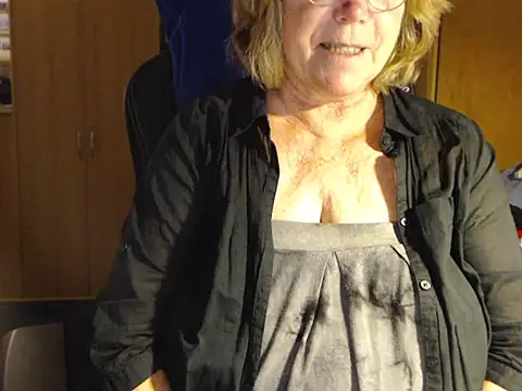  sunshine   online show from February 2026 06:30:01 PM