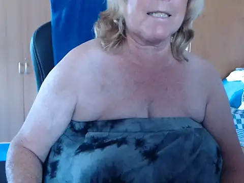 Snapshot of _sunshine__ chatting on July 2026 06:31:02 AM sunshine online show from July 2026 06:31:02 AM