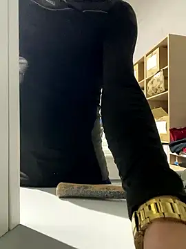 Snapshot of oscaar_mb22 chatting on December 2024 07:55:01 PM oscaar mb22 online show from December 2024 07:55:01 PM