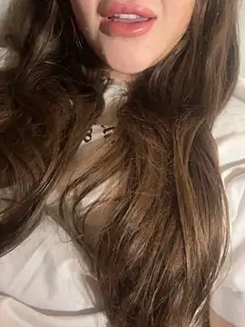 Elinatiranda online show from March 2026 04:09:01 AM