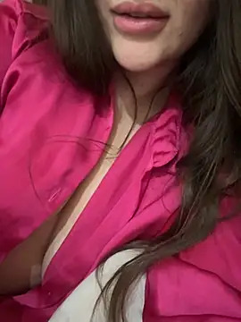 Elinatiranda online show from June 2026 01:55:01 AM