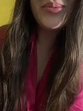 Elinatiranda online show from May 2026 09:38:02 AM