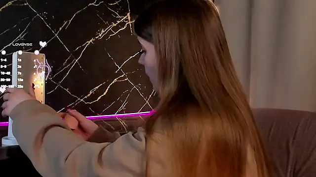 Snapshot of EdithHaskell chatting on February 2025 01:31:02 PM EdithHaskell online show from February 2025 01:31:02 PM