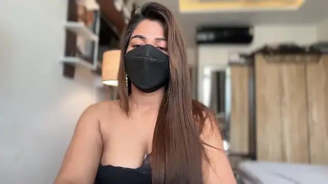 Hotty-Sana online show from April 2026 06:20:02 AM