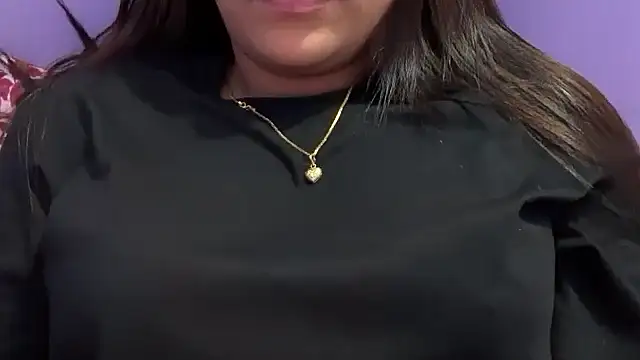 Hotty-Sana online show from May 2026 06:28:02 PM