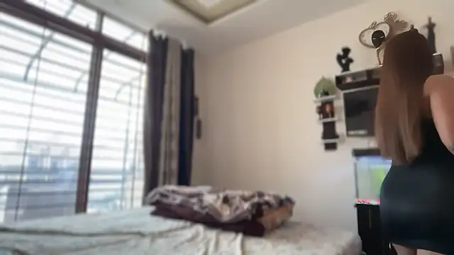 Hotty-Sana online show from February 2026 06:48:02 AM