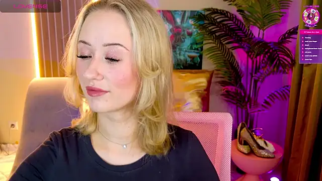 Snapshot of SashaBrooks chatting on February 2026 02:13:02 PM SashaBrooks online show from February 2026 02:13:02 PM