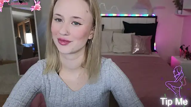 SashaBrooks online show from November 2025 02:10:02 PM