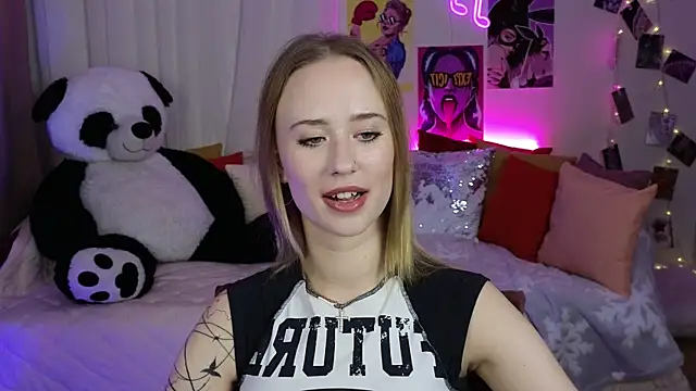 SashaBrooks online show from September 2025 06:11:01 PM