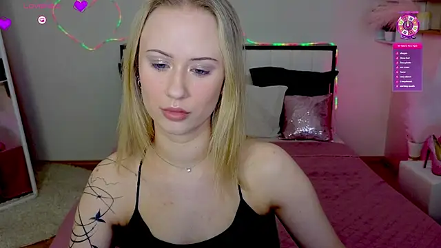 SashaBrooks online show from April 2026 02:08:01 PM