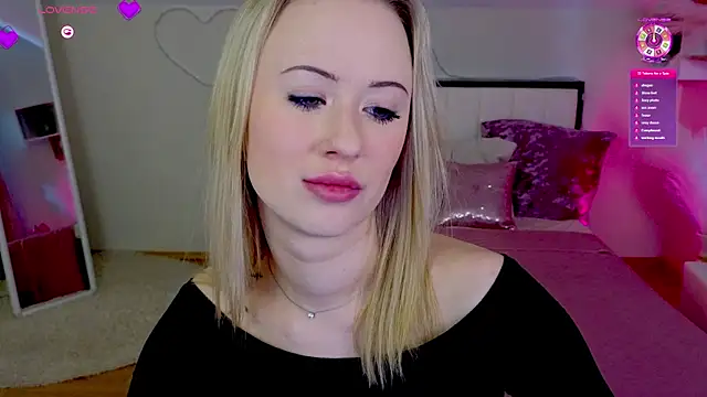 SashaBrooks online show from April 2026 02:09:02 PM