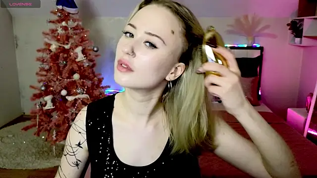 SashaBrooks online show from December 2025 01:55:01 PM