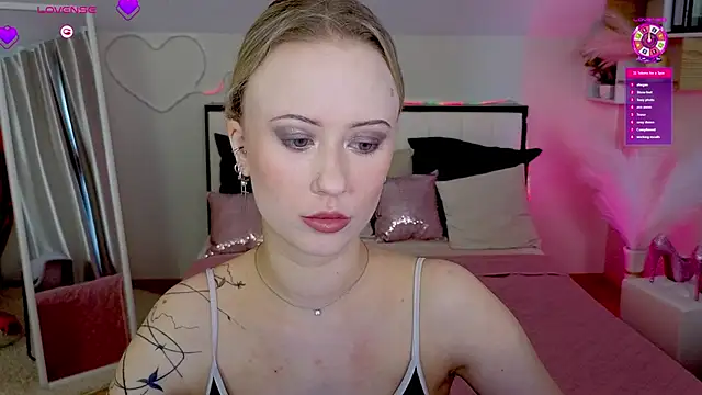 SashaBrooks online show from March 2026 02:06:01 PM