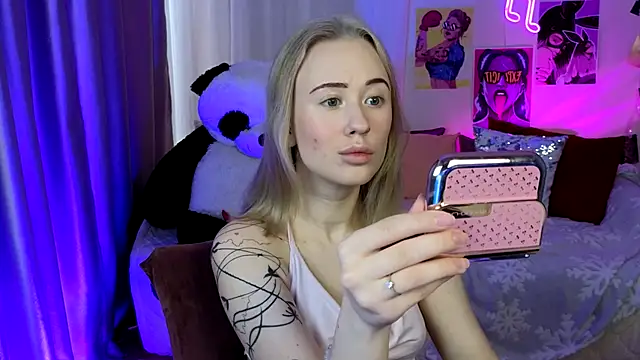 SashaBrooks online show from October 2025 01:35:01 PM