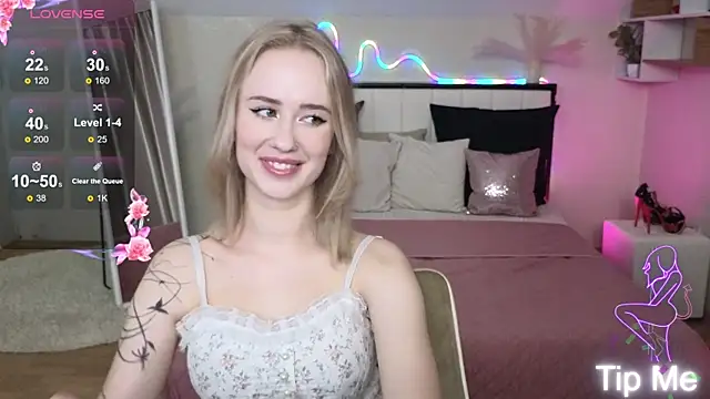 SashaBrooks online show from October 2025 06:08:01 PM