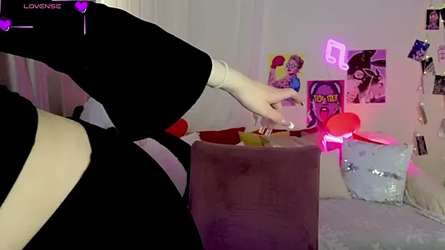 SashaBrooks online show from April 2026 01:35:02 PM