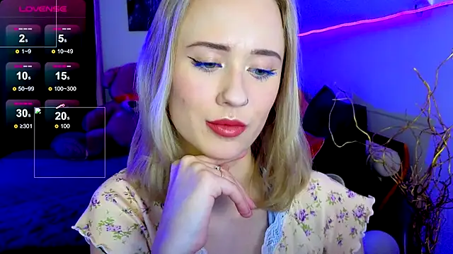 SashaBrooks online show from October 2025 06:51:01 PM