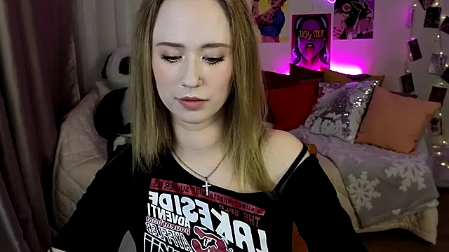 SashaBrooks online show from September 2025 06:06:01 PM