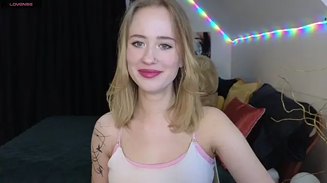 SashaBrooks online show from September 2025 06:04:02 PM