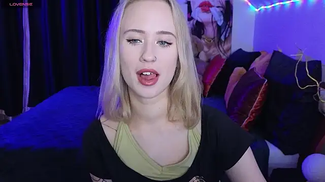 SashaBrooks online show from October 2025 06:10:02 PM