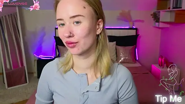 SashaBrooks online show from November 2025 02:06:01 PM