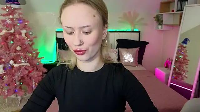 SashaBrooks online show from December 2025 02:11:01 PM