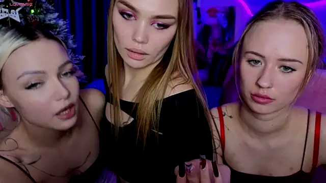 SashaBrooks online show from December 2025 08:04:02 PM