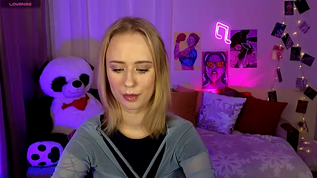 SashaBrooks online show from November 2025 02:10:01 PM