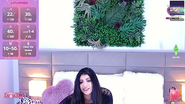 Snapshot of ZendayaClark chatting on February 2025 03:45:01 AM ZendayaClark online show from February 2025 03:45:01 AM