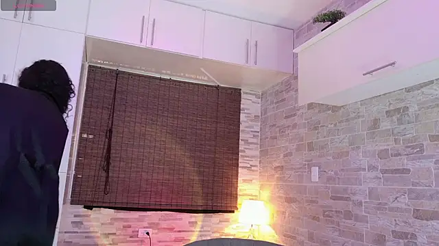 candyy bella online show from November 2025 07:30:01 PM